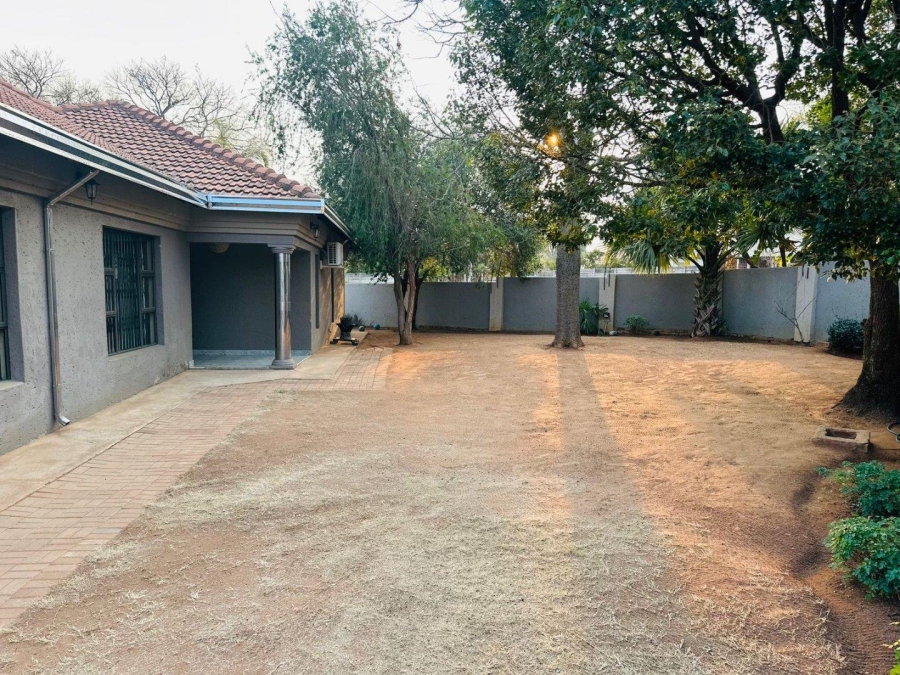 6 Bedroom Property for Sale in Modimolle Rural Limpopo