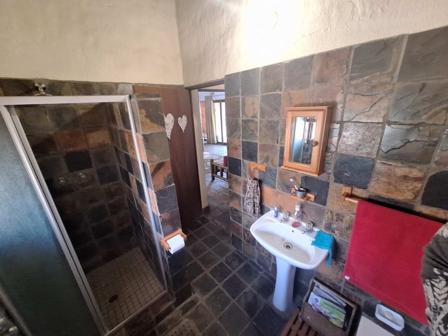 To Let 3 Bedroom Property for Rent in Leeupoort Limpopo