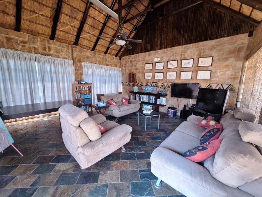 5 Bedroom Property for Sale in Koedoeskop Limpopo