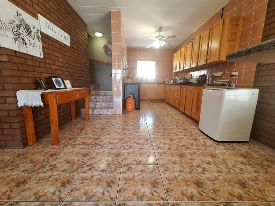 4 Bedroom Property for Sale in Leeupoort Limpopo