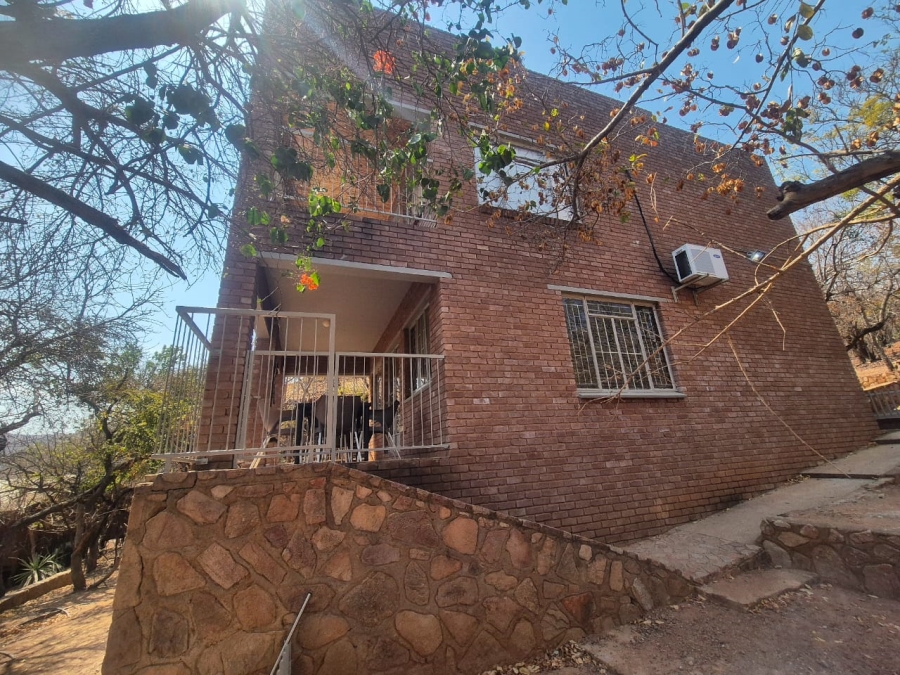 4 Bedroom Property for Sale in Leeupoort Limpopo