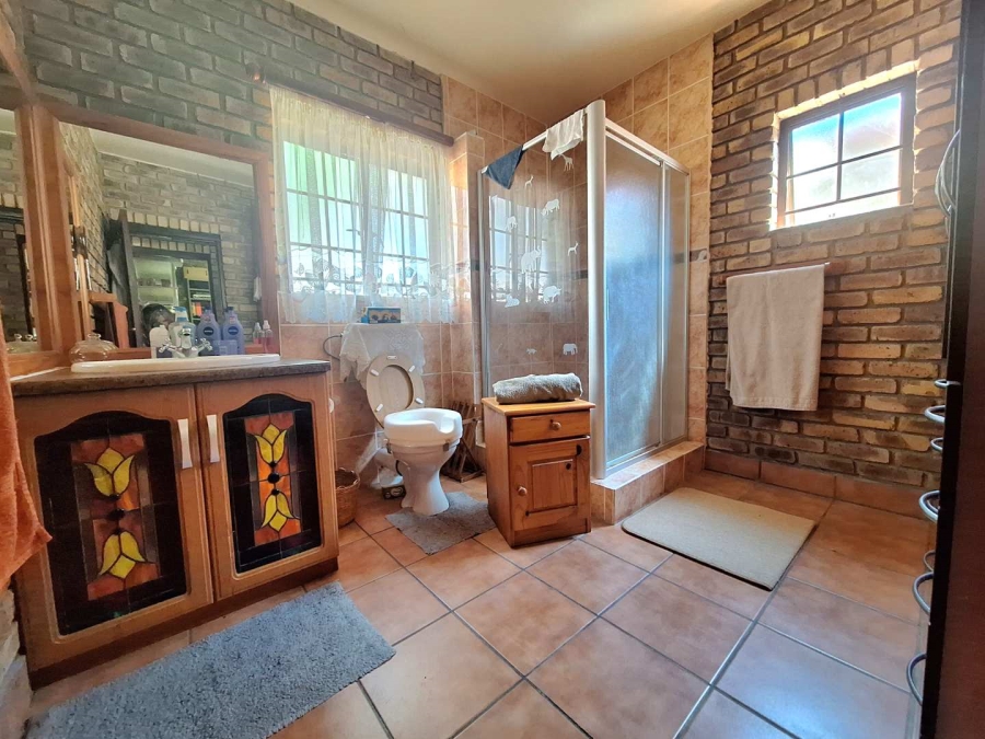 2 Bedroom Property for Sale in Leeupoort Limpopo