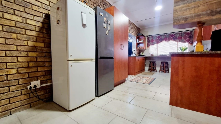 3 Bedroom Property for Sale in Leeupoort Limpopo