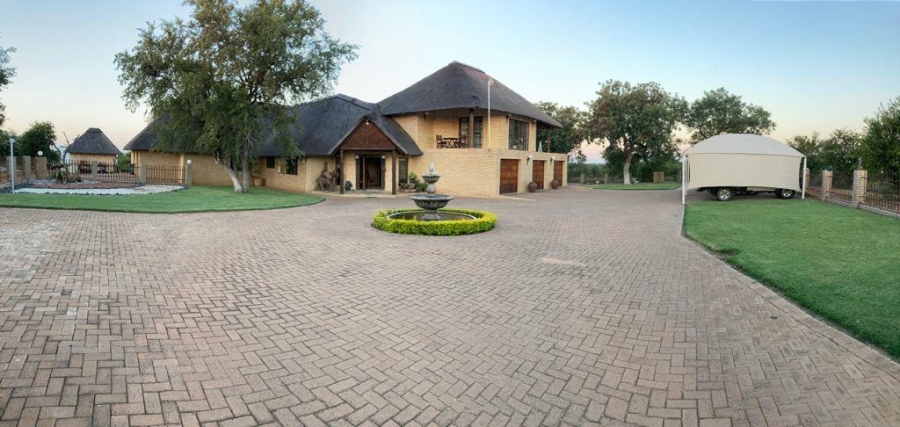 5 Bedroom Property for Sale in Phalaborwa Rural Limpopo