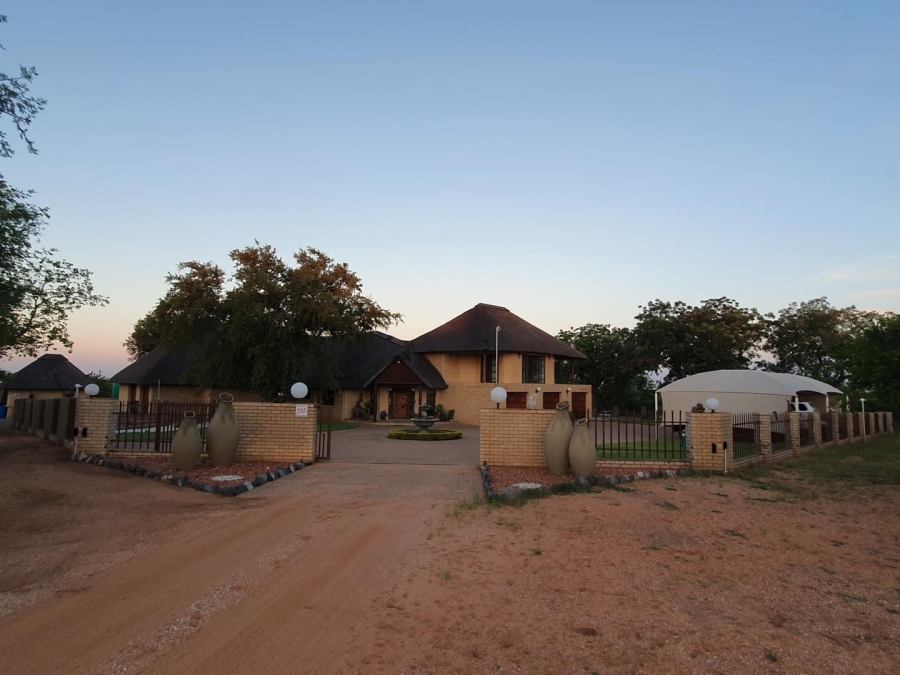 5 Bedroom Property for Sale in Phalaborwa Rural Limpopo