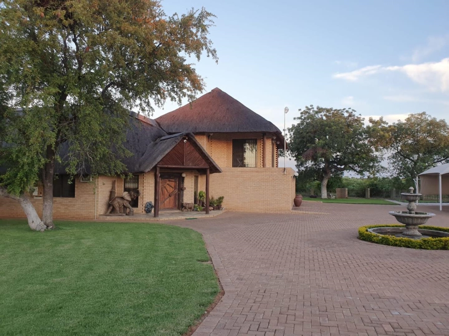 5 Bedroom Property for Sale in Phalaborwa Rural Limpopo