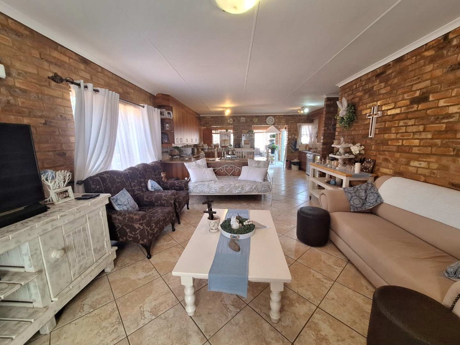 3 Bedroom Property for Sale in Leeupoort Limpopo