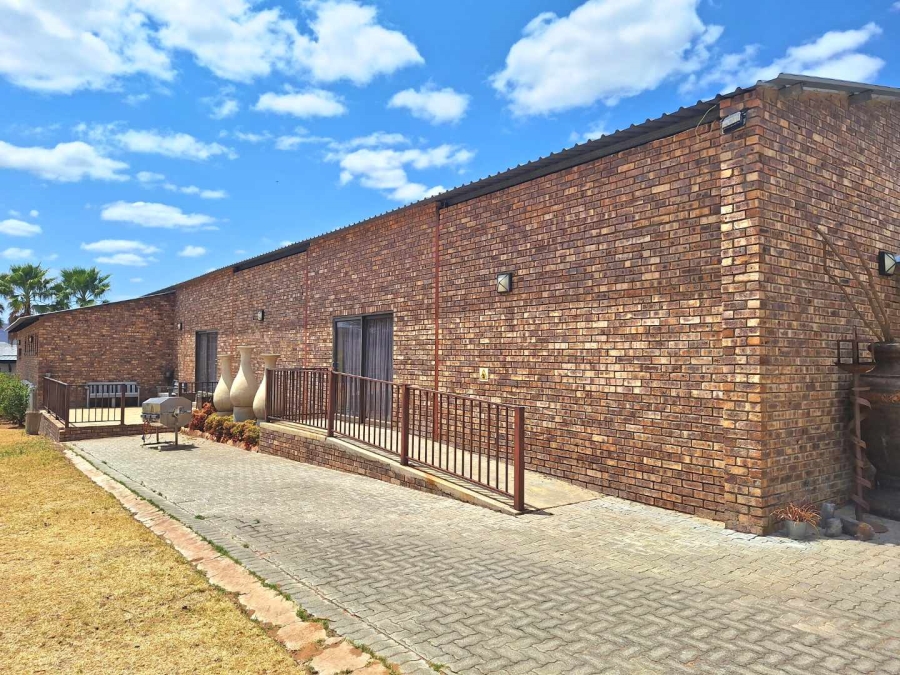 18 Bedroom Property for Sale in Rooiberg Limpopo