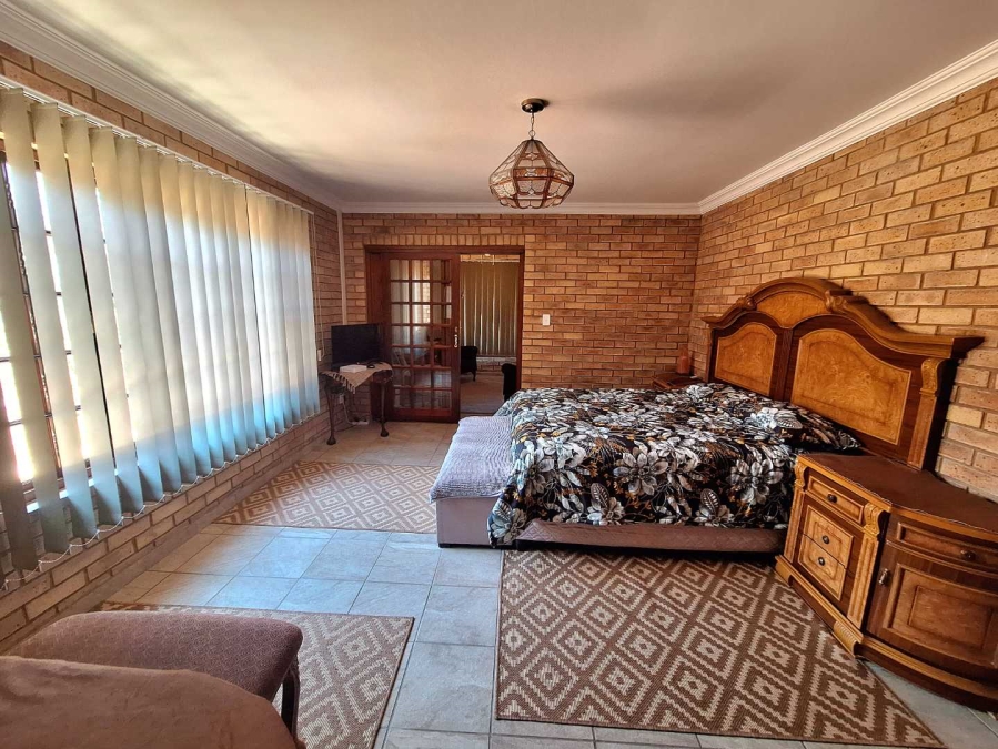 4 Bedroom Property for Sale in Leeupoort Limpopo