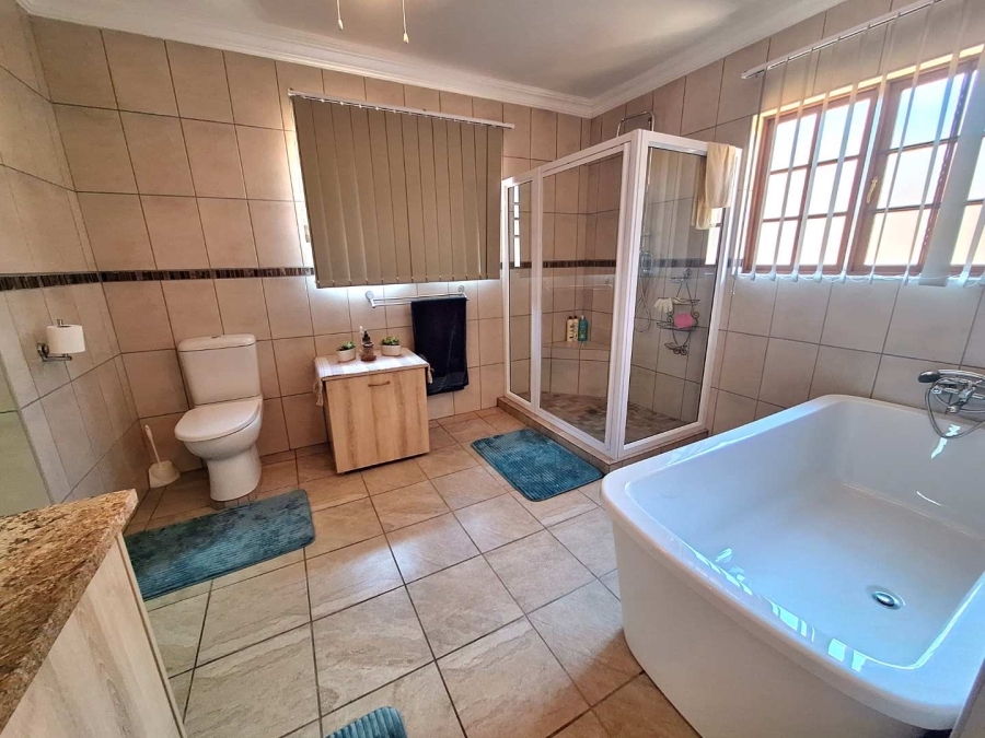 4 Bedroom Property for Sale in Leeupoort Limpopo