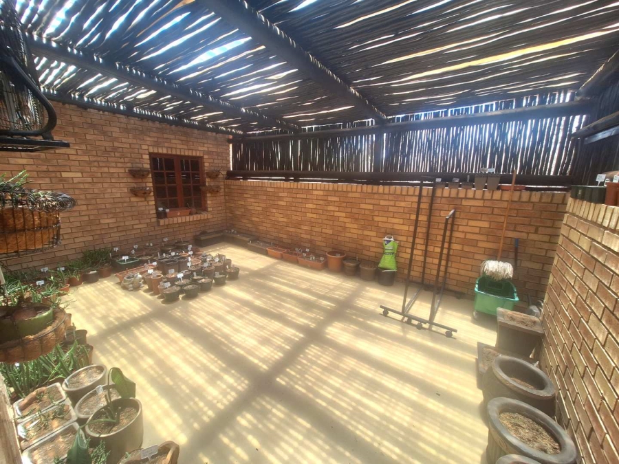 4 Bedroom Property for Sale in Leeupoort Limpopo