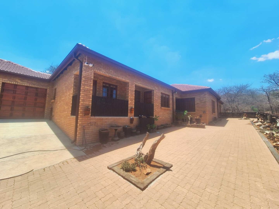 4 Bedroom Property for Sale in Leeupoort Limpopo