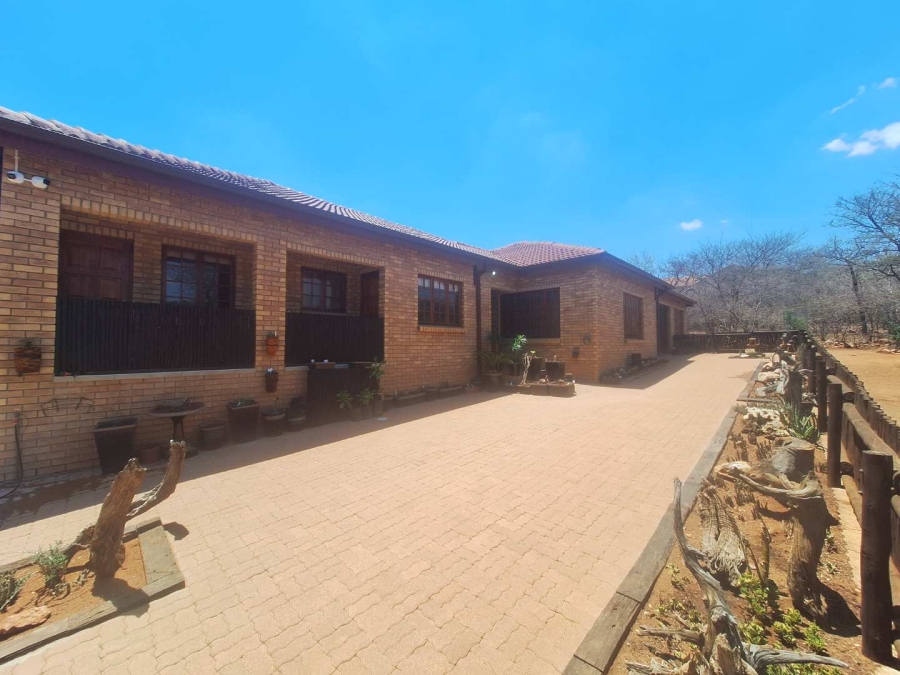 4 Bedroom Property for Sale in Leeupoort Limpopo