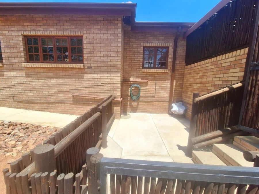 4 Bedroom Property for Sale in Leeupoort Limpopo