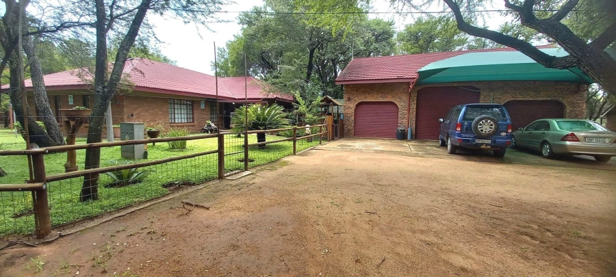 2 Bedroom Property for Sale in Leeupoort Limpopo