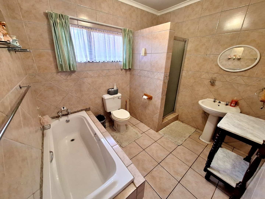 3 Bedroom Property for Sale in Leeupoort Limpopo