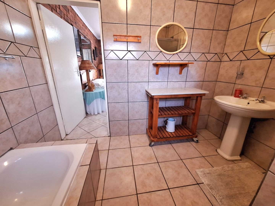 3 Bedroom Property for Sale in Leeupoort Limpopo