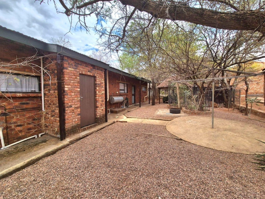 3 Bedroom Property for Sale in Leeupoort Limpopo