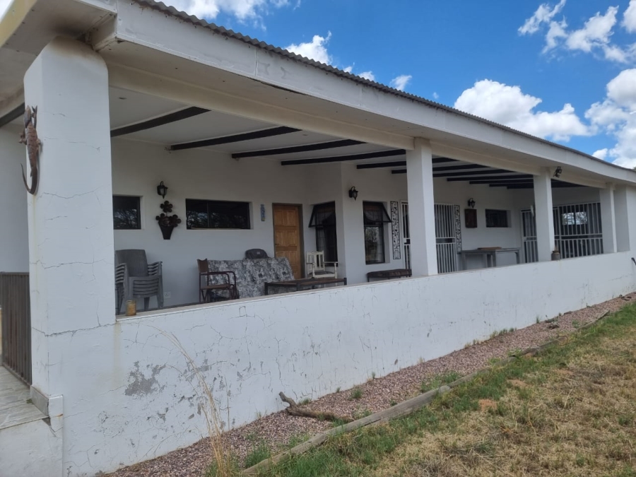 6 Bedroom Property for Sale in Vaalwater Limpopo