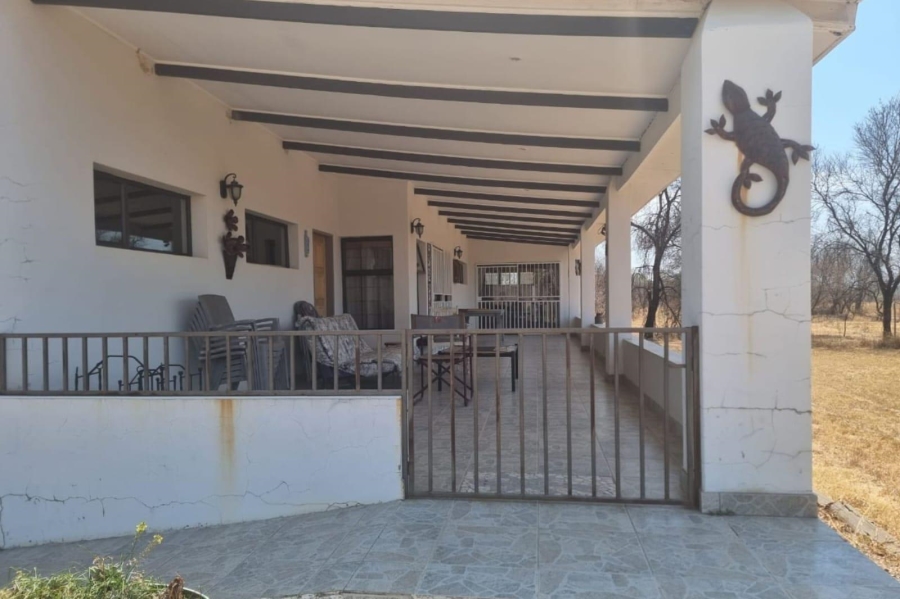 6 Bedroom Property for Sale in Vaalwater Limpopo