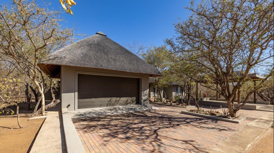 3 Bedroom Property for Sale in Hoedspruit Limpopo