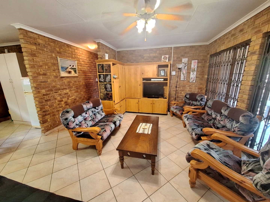 3 Bedroom Property for Sale in Leeupoort Limpopo