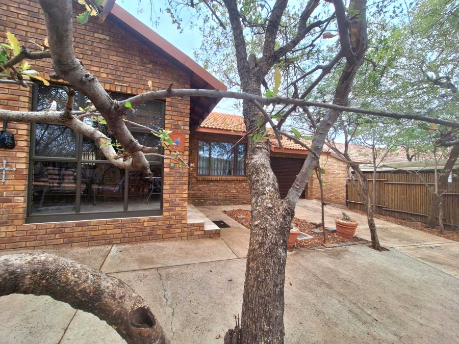 3 Bedroom Property for Sale in Leeupoort Limpopo