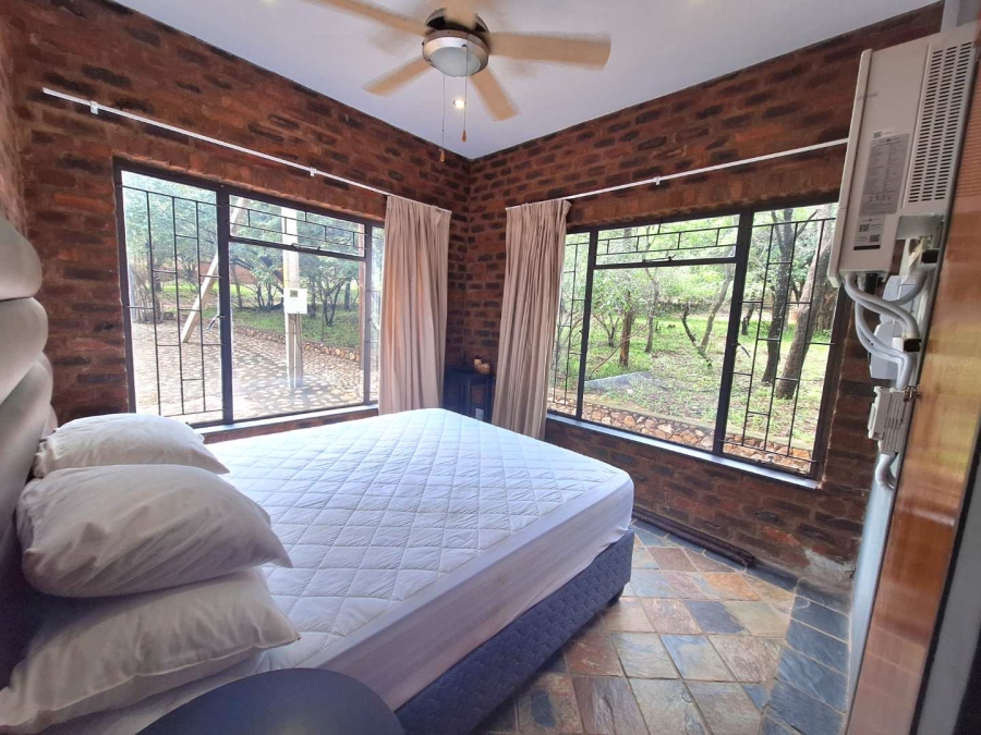 6 Bedroom Property for Sale in Leeupoort Limpopo