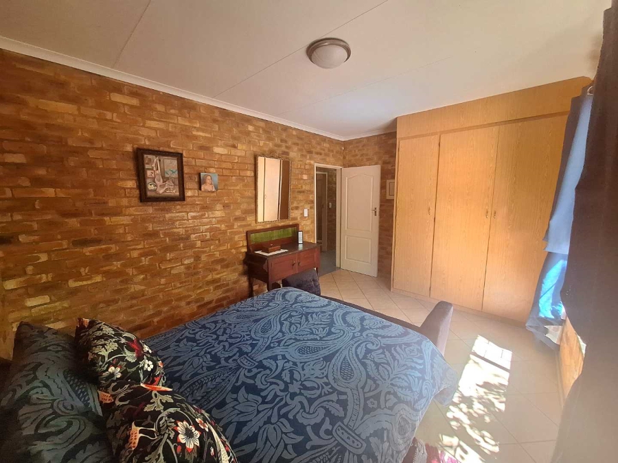 4 Bedroom Property for Sale in Leeupoort Limpopo