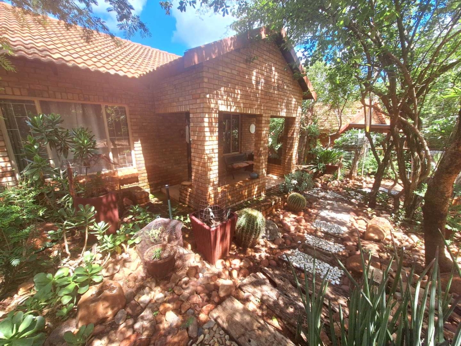 4 Bedroom Property for Sale in Leeupoort Limpopo