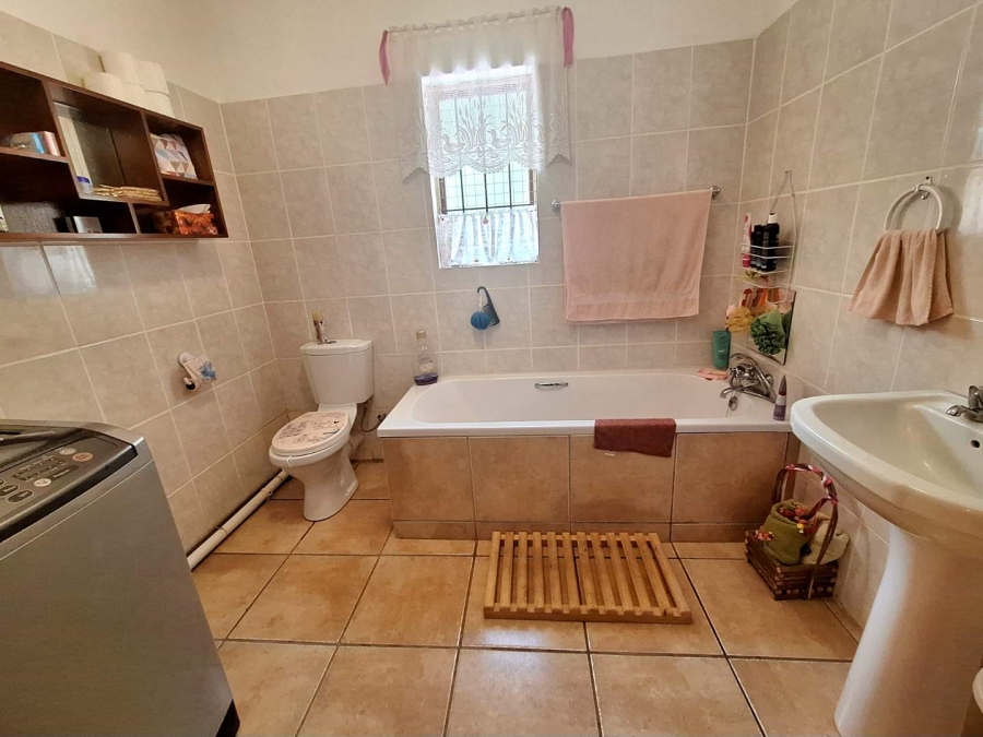 2 Bedroom Property for Sale in Leeupoort Limpopo