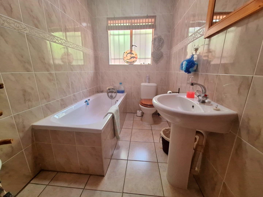 3 Bedroom Property for Sale in Leeupoort Limpopo