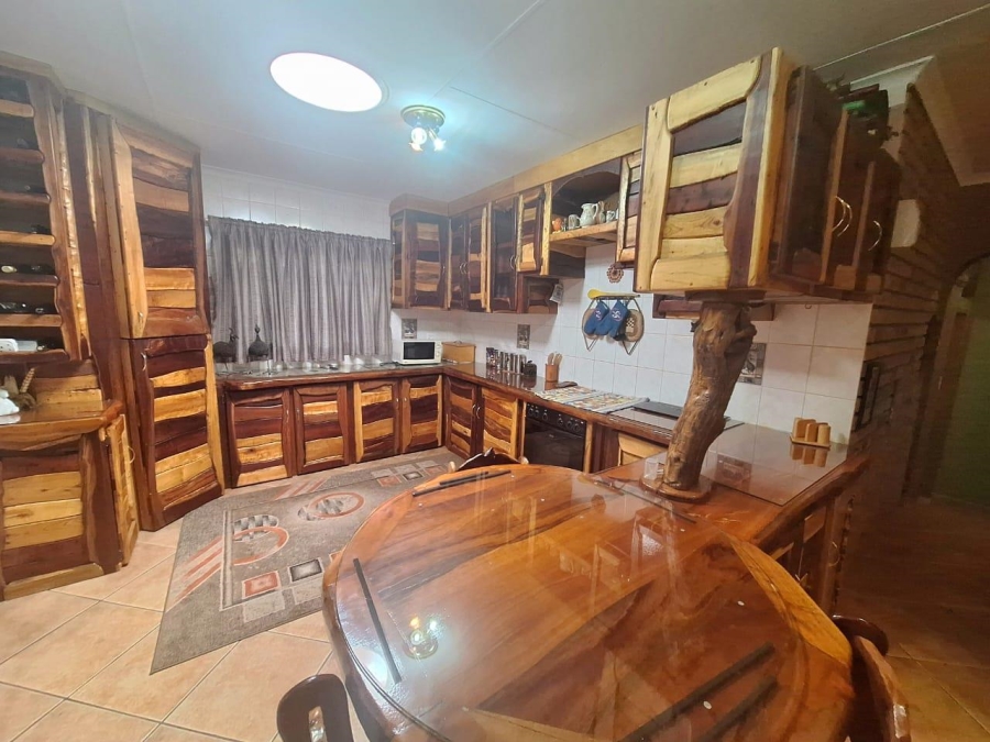 2 Bedroom Property for Sale in Leeupoort Limpopo