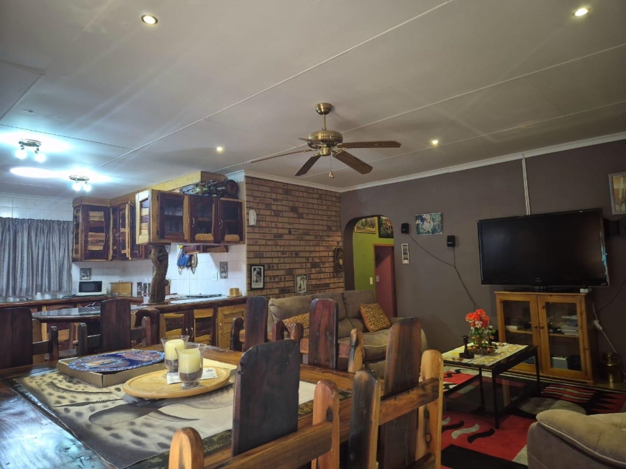 2 Bedroom Property for Sale in Leeupoort Limpopo