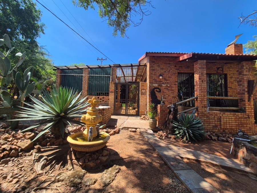 2 Bedroom Property for Sale in Leeupoort Limpopo