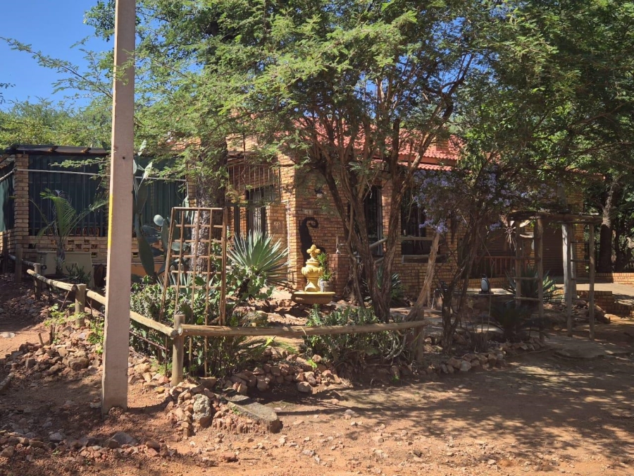 2 Bedroom Property for Sale in Leeupoort Limpopo