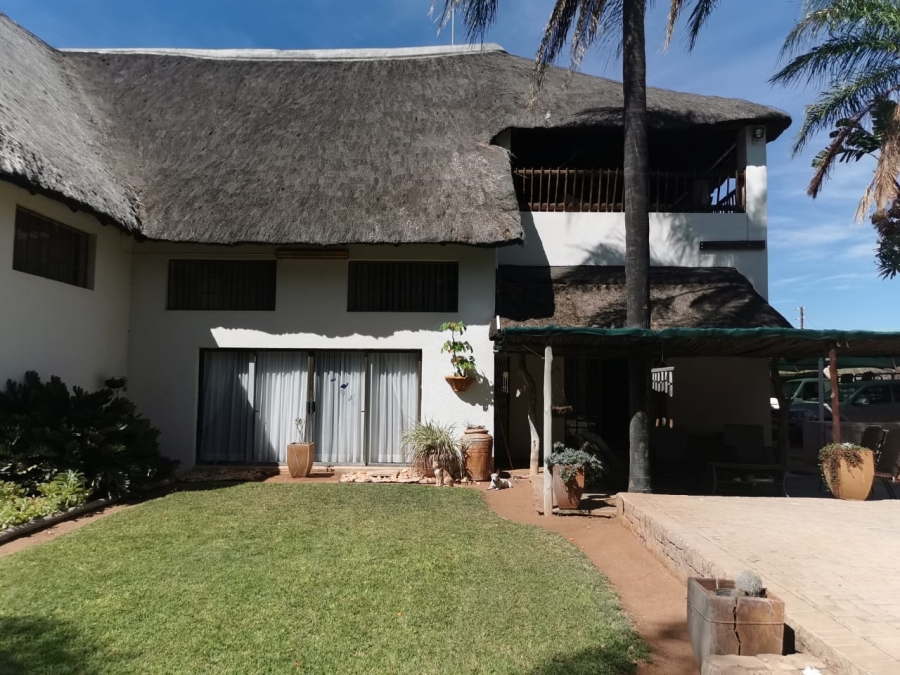 5 Bedroom Property for Sale in Alldays Limpopo