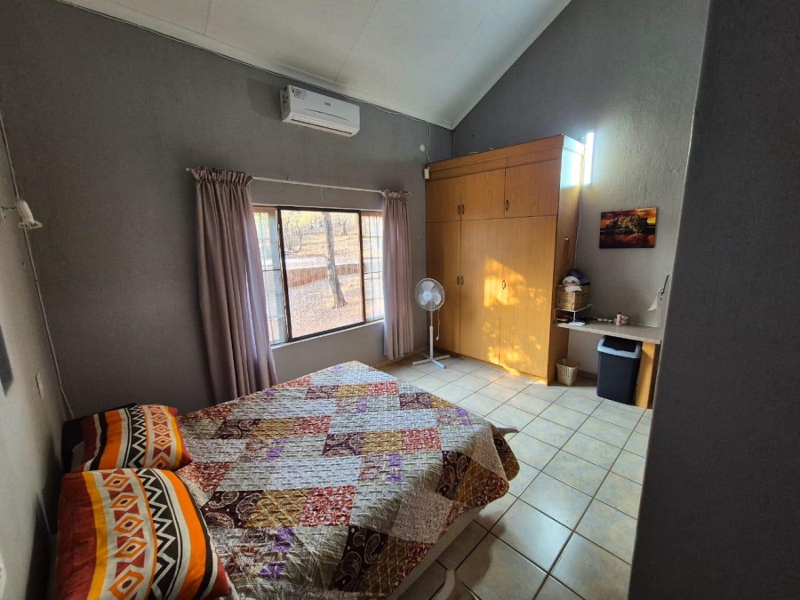 5 Bedroom Property for Sale in Leeupoort Limpopo