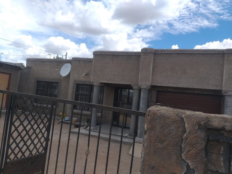 6 Bedroom Property for Sale in Seshego 9L Limpopo