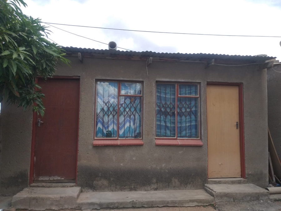 6 Bedroom Property for Sale in Seshego 9L Limpopo