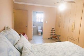  Bedroom Property for Sale in Mahlasedi Park Limpopo