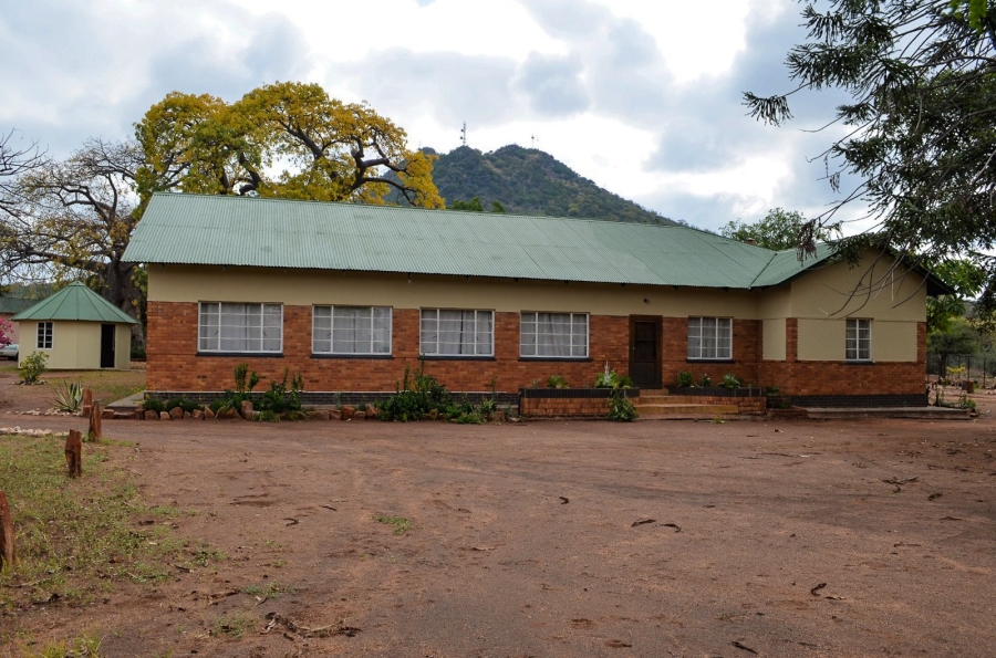 10 Bedroom Property for Sale in Musina Limpopo