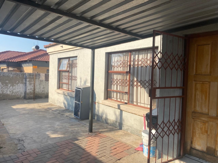 3 Bedroom Property for Sale in Mahlasedi Park Limpopo