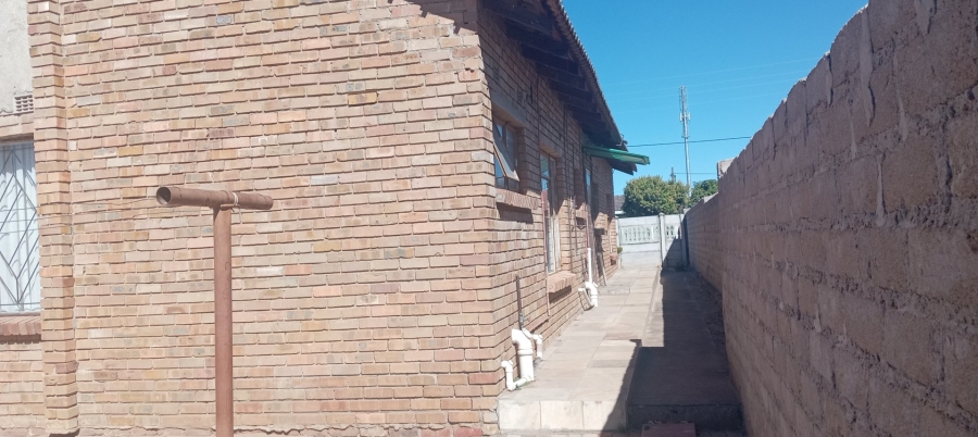 3 Bedroom Property for Sale in Seshego H Limpopo