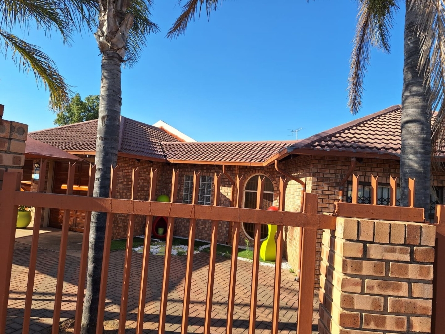 To Let 3 Bedroom Property for Rent in Seshego E Limpopo