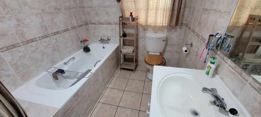 3 Bedroom Property for Sale in Modimolle Limpopo