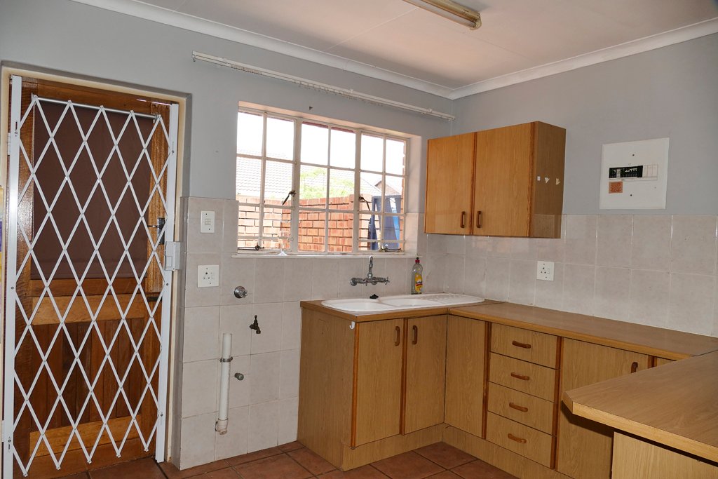 1 Bedroom Property for Sale in Koraal Retirement Village Limpopo