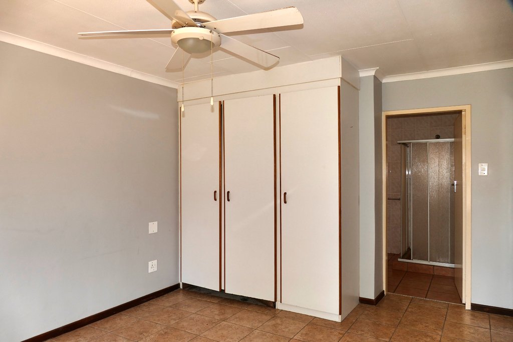 1 Bedroom Property for Sale in Koraal Retirement Village Limpopo