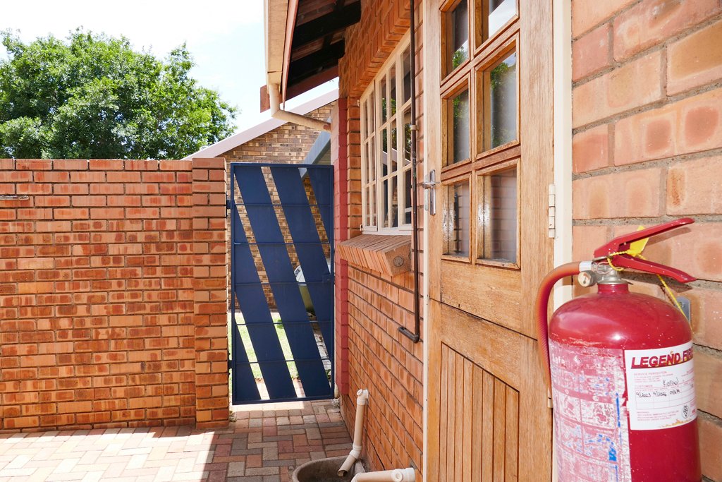 1 Bedroom Property for Sale in Koraal Retirement Village Limpopo