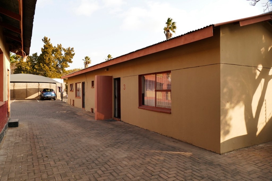 17 Bedroom Property for Sale in Hospitaalpark Limpopo